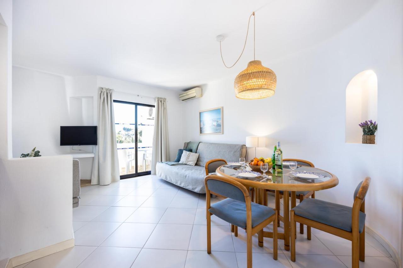 Modha Apartment *